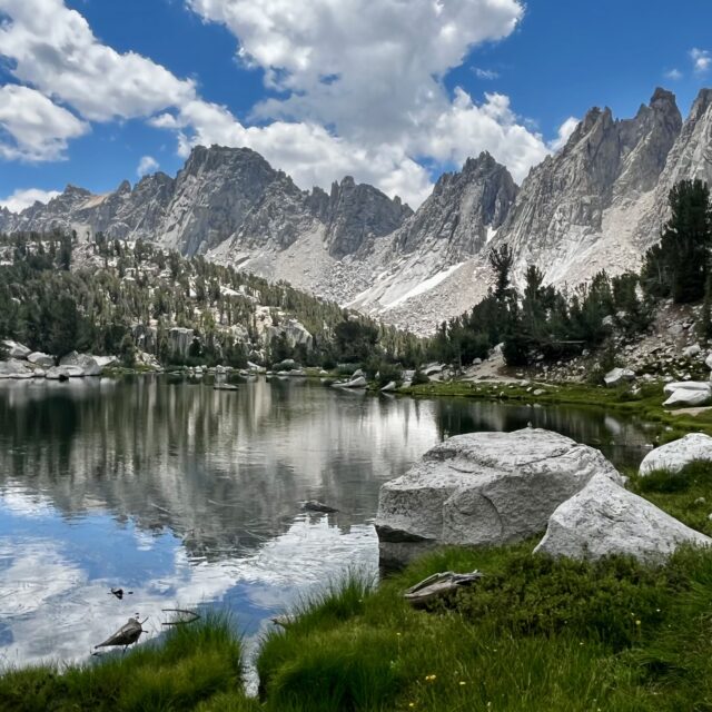 Hiking over Kearsarge Pass to Kearsarge Lakes